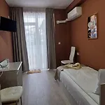 Aleksandar - Luxury Private Guest *