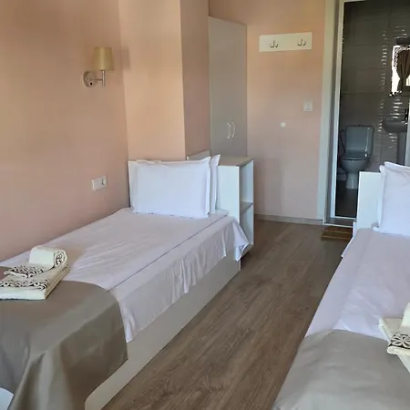 Aleksandar - Luxury Private Guest Hotel Goze Deltschew