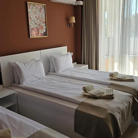Aleksandar - Luxury Private Guest Hotel Goze Deltschew